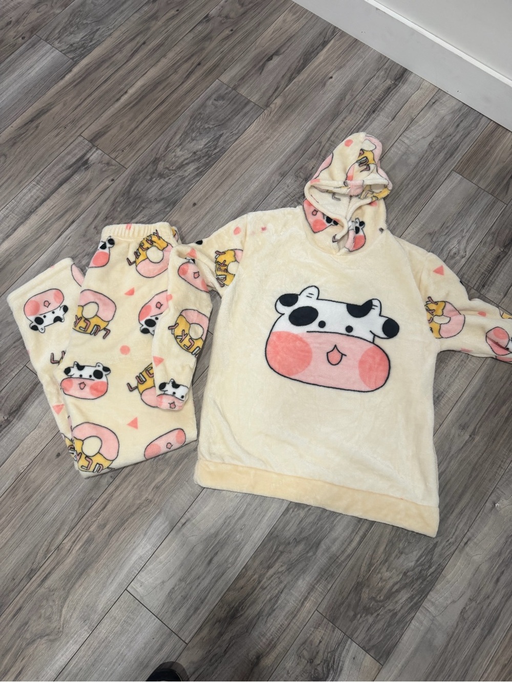 Kids Cozy Cow Hooded Pajama Set - Cream and Pink
